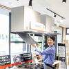 クララレンジフードの「お掃除のしやすさ」をショールームで比較展示中です