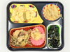 今治の高齢者向け宅配弁当。夕食は豚肉と春菊のオイスター炒め。「7/4(土)の夕食は「豚肉と春菊のオイスター炒め」」