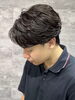 「フェザーパーマでつくる、濡れ質感のレイヤーショート」