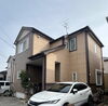 塗替えで住まいを美しくリフレッシュ「ツートン外壁と外構のリフォーム事例｜落ち着いた街並みになじむ住まいへ」