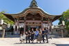 「神社でみんな一緒に♡三世代ファミリーフォト」