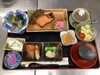 「鮭の醤油焼きと彩り小鉢の和定食ランチ」