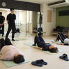 千葉駅近くで50代からの運動教室をお探しの方へ｜「昔に比べて歩幅が狭くなった」「歩くときの足元が少し心もとない」と感じていませんか？