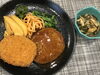 「本日のAランチは　煮込みハンバーグとカレーコロッケ」