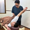 冷房で冷えた首・肩に♪肩甲骨はがしでポカポカ血流ケア