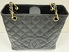 シャネル　CHANEL  トートバッグ　キャビアスキン　買取「貴金属の買取は貴金属経験35年の当店店長がお待ちします！　　　貴金属の買取　「金町は大黒屋です」　　大黒屋 金町買取センター(金町駅北口徒歩1分） 　　ANA　JAL　JR各社　京成電鉄　東武鉄道　株主優待券の買取大歓迎」
