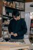 「無垢材テーブルづくりの裏側｜アトリエで生まれる一台一台の物語」
