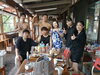 「屋根付きBBQスペースで仲間とワイワイ楽しもう✨」