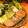 Khám Phá Ẩm Thực Miền Trung: Vì Sao Những Món Ăn Nha Trang Giản Dị Lại Khiến Người Ta Nhớ Mãi?