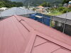 高品質な塗料で長持ち、建材を保護「赤茶色の金属屋根を重ね張りで一新しました」