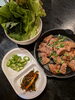 食欲そそる本格韓国焼肉「焼肉と葉野菜を一緒に味わう韓国家庭風セット」