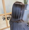 繊細なハイライトで魅せる大人スタイル「暗髪ベースで楽しむ、コントラストハイライトボブ」
