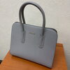 FURLAライトグレーハンドバッグ