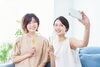 友人と楽しむ写真なのに…なんか私疲れてない？「スマホのインカメで「なんか疲れて見える…」と感じた30〜40代さんへ」