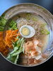 暑さを吹き飛ばす爽yersな一杯「彩り野菜と韓国冷麺のさっぱり一皿」