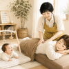 酷暑のなか、腰の痛みを我慢していませんか？赤ちゃんと一緒に自宅で受けられる骨盤ケア