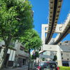 青空と街路樹の緑に季節を感じた送迎のひととき【就労継続支援B型 ゲーム 千葉市】