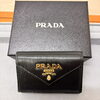PRADA三つ折り財布