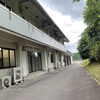 「やさしく迎える愛和荘の外観と玄関」「人に寄り添う理念とユマニチュードの想い」「安心して過ごせる設備と環境のご紹介」