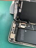 海水が入り込み内部に付着した塩分「【iPhone13mini】海で水没・電源不通」