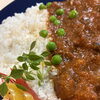 牛すじカレーが新登場！じっくり煮込んだおすすめメニューです