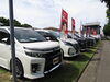 お気に入りの車を見つけよう「本日も開店準備完了！多彩なボディタイプが並ぶ展示場でお待ちしています」