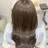ホームカラー履歴があっても叶える、乾かすだけでツヤが出る髪質改善