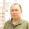 【メガネ】メイドイン京丹後のメガネ「HELLO MY NAME IS」×可視光調光レンズ
