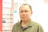 目元が引き締まるエレガントな一本「【メガネ】メイドイン京丹後のメガネ「HELLO MY NAME IS」×可視光調光レンズ」