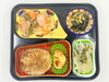 高齢者向け宅配弁当。昼食はハンバーグオニオンソース。「8/17(月)の昼食は「ハンバーグオニオンソース」」