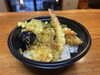 こだわりの揚げ色、食欲そそる天丼　1296円税込み「本日8月18日（火）ランチのみ営業とお盆の御礼」