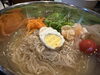 つめたっ！韓国冷麺はいかが「彩り野菜を添えたさっぱり韓国冷麺」