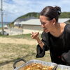 海を目の前に、お客様BBQのわいわい時間