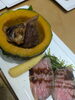 「猪の角煮とローストビーフの欲張りプレート」