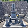 お盆後のお墓の水垢・黒ずみは、お彼岸前にプロにお任せください！