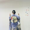 問屋町レンタル着物　おばさまの振袖で迎えるはたちの集いスタジオ撮影
