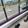 【塩尻市】フィットネスジムの壁穴・傷をプロが5年点検｜店舗内装補修とメンテナンスの重要性
