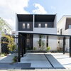 植栽とモダンな建物が調和する洗練されたファサード【庭と光の専門家　外構・エクステリアのlittle bear garden】