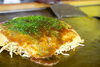 出来たて熱々をご堪能ください「鉄板でじゅわっと！みやじまの焼きたてお好み焼き」