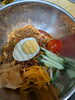 野菜たっぷりピリ辛冷麺「ピリ辛だれが絡む 彩り野菜の韓国冷麺」