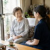 「元気だよ」だけでは分からない。一人暮らしの親の本当の様子