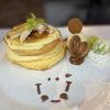 岡山産白桃を味わう白桃ブリュレパンケーキ