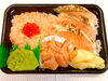 サーモン尽くし重¥800税込「大人気のサーモン尽くし重✨期間限定お重も好評販売中🎉」