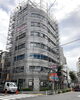 足場施工中「板橋駅前のビルで大規模修繕を行いました」