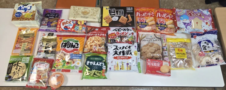 たくさんのお菓子をいただきました(*^-^*)