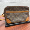 ルイ・ヴィトン 買取は、福岡県久留米市周辺の【おたからや エフコープ久留米店】へ！高く売るなら、業界最大級の「おたからや」にお任せください！！無料査定＆無料電話相談