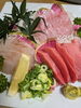 「釣りたてのヒラメ・マハタとマグロを三点盛りで」