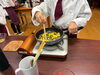 「一味も二味も違う二色丼」