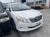 日産 キューブ（UA-BZ11・平成16年式・アイボリーホワイト）の解体車が