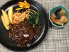 「本日のAランチは　煮込みハンバーグ　デミソース」